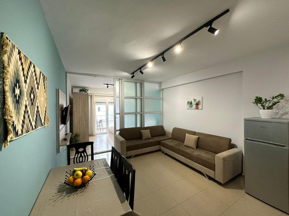 Trea - On Private With Sunbed & Umbrella Appartement